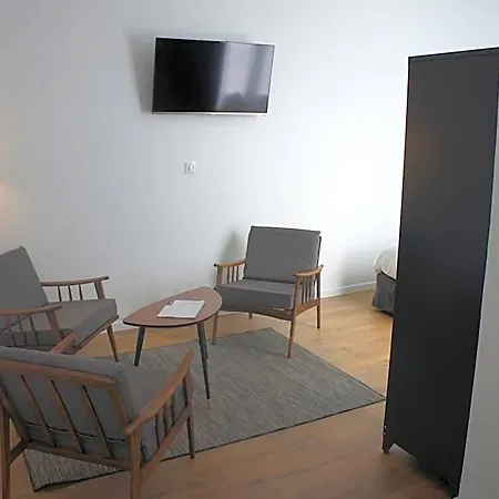Albert'house Aparthotel 3*