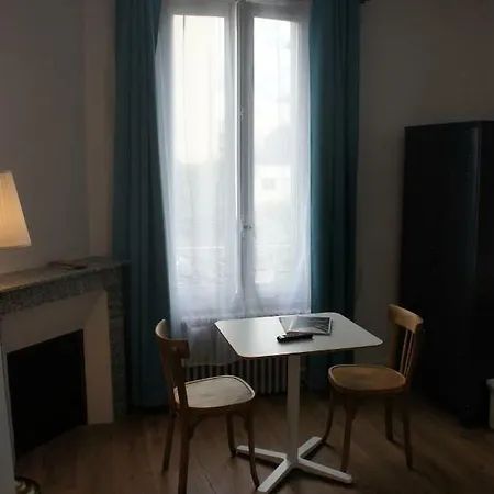 Aparthotel Albert'house 3*