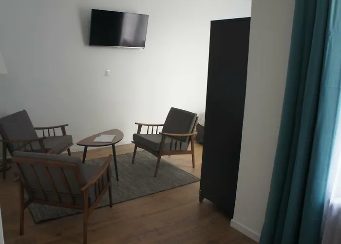 Albert'house Aparthotel 3*