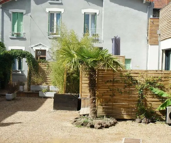 Aparthotel Albert'house 3*